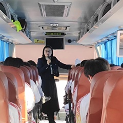 管理服务学院党总支赴安庆市烈士...