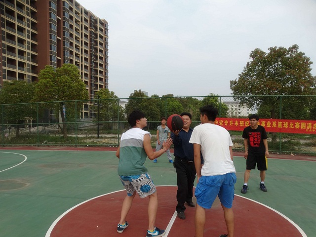 我系举办篮球友谊赛开幕式 我系举办篮球友谊赛开幕式