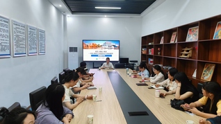 管理服务学院召开学生资助工作专...